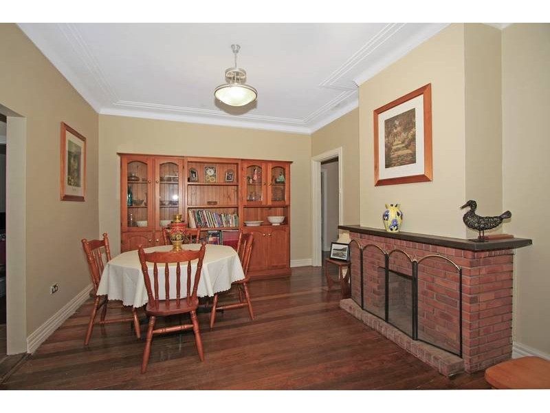 2 Burke Street, Como NSW 2226
