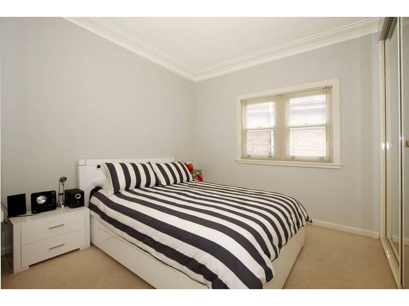 2 Burke Street, Como NSW 2226