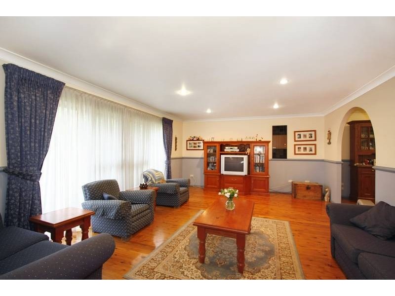 11 Mulga Place, Kirrawee NSW 2232