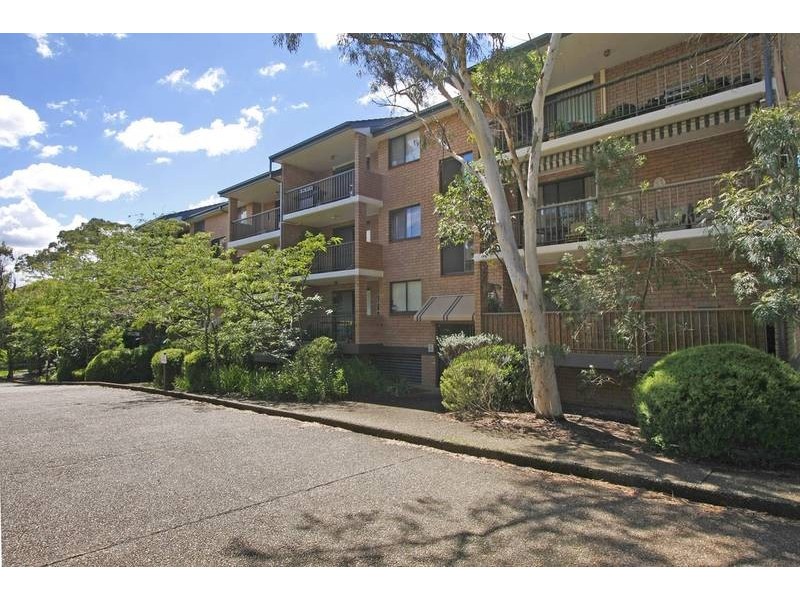 12/131 Oak Road (access from Flora Street), Kirrawee NSW 2232