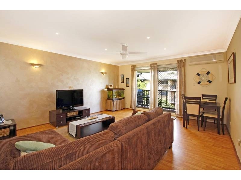 12/131 Oak Road (access from Flora Street), Kirrawee NSW 2232