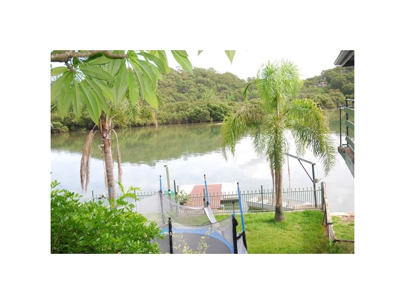 29 Wigens Avenue, Como NSW 2226