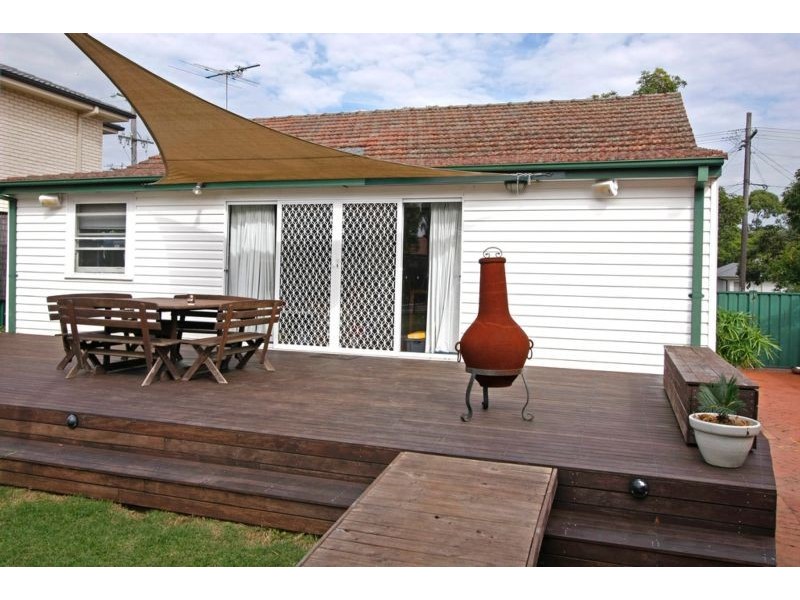 24 Crammond Boulevarde, Caringbah NSW 2229