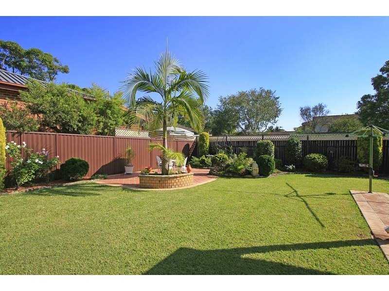 11 Glenelg Street, Sutherland NSW 2232