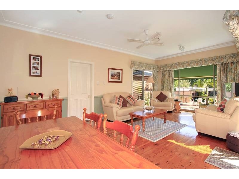 11 Glenelg Street, Sutherland NSW 2232