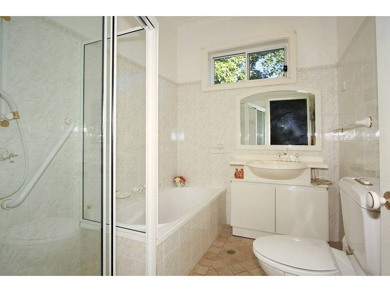 11 Glenelg Street, Sutherland NSW 2232