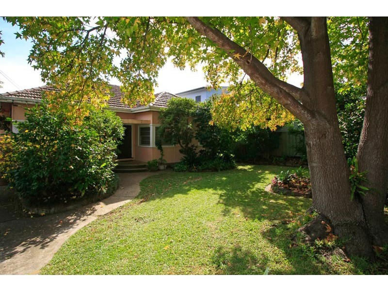 43 Woronora Crescent, Como NSW 2226