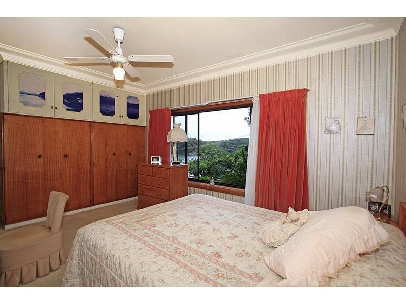 8 Wigens Avenue, Como NSW 2226