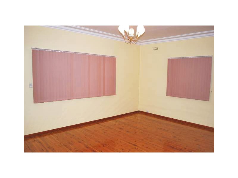 Flat@12-14 Mitchell Avenue (Access via Victoria Street), Jannali NSW 2226