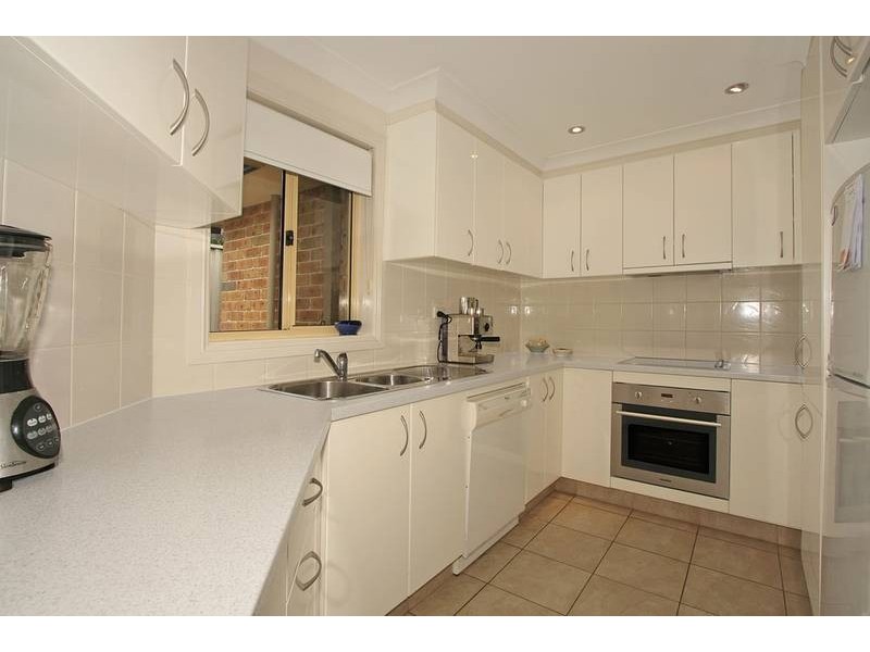 6/2-4 Honeysuckle Street, Jannali NSW 2226