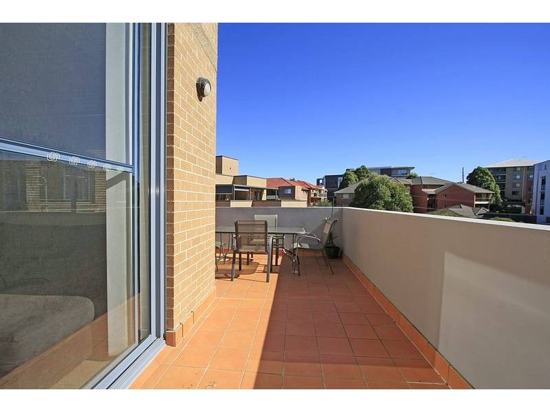 33/18-22 Gray Street, Sutherland NSW 2232
