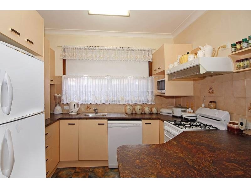 28 Kenneth Avenue, Kirrawee NSW 2232