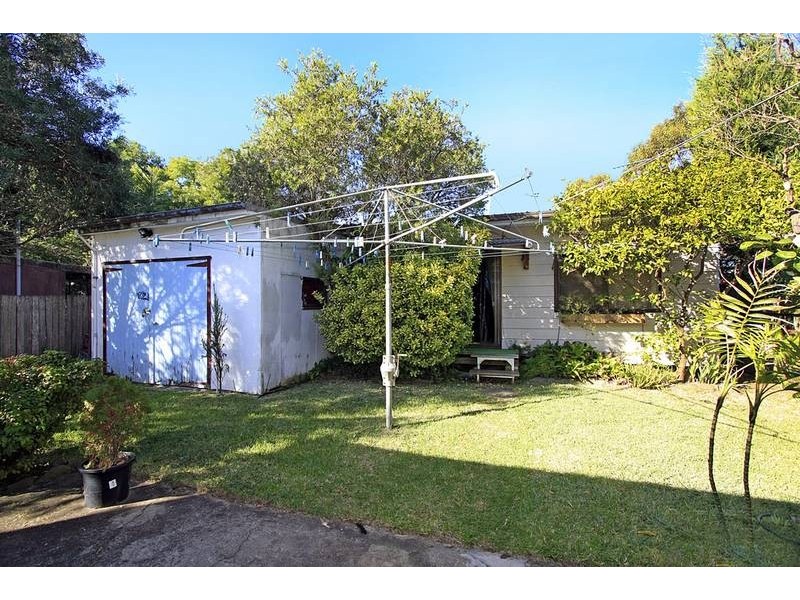 10 Girraween Avenue, Como NSW 2226