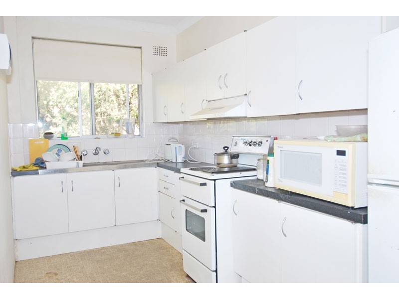 13/76 Glencoe Street, Sutherland NSW 2232