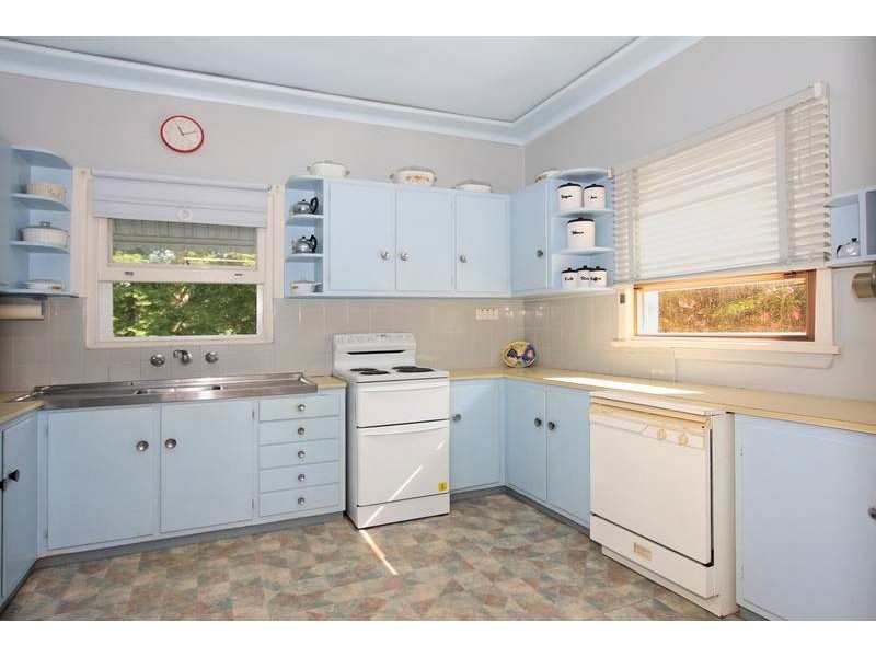 31 Acacia Road, Kirrawee NSW 2232