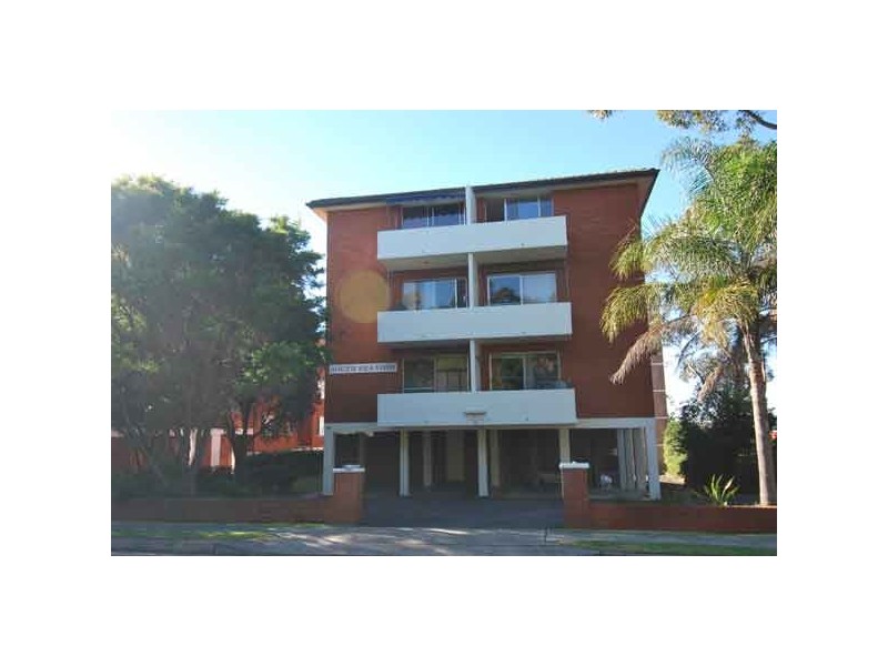 8/42 Seaview Street, Cronulla NSW 2230
