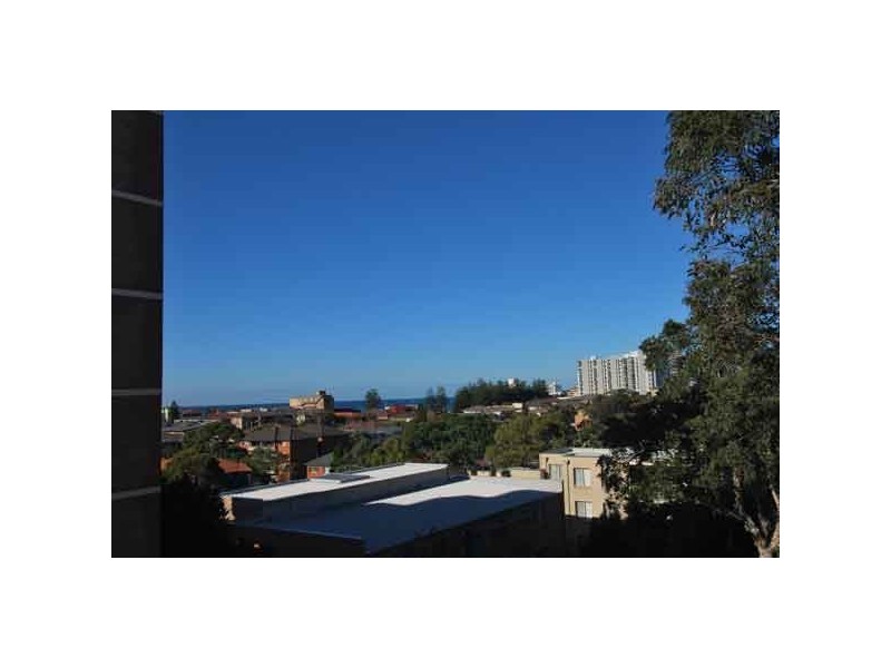 8/42 Seaview Street, Cronulla NSW 2230