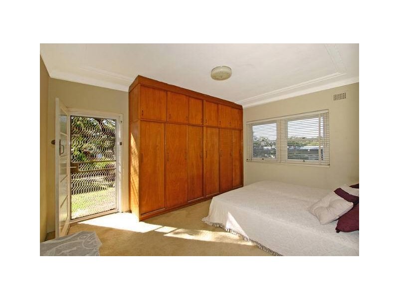 193 Garnet Road, Kirrawee NSW 2232