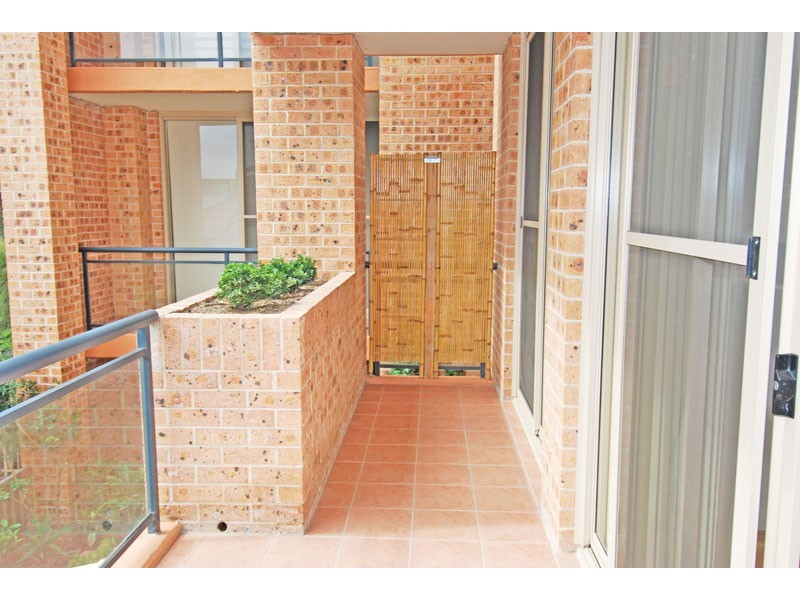 18/17-21 Mansfield Avenue, Caringbah NSW 2229