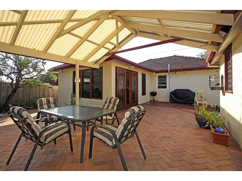 6 Fourth Avenue, Loftus NSW 2232