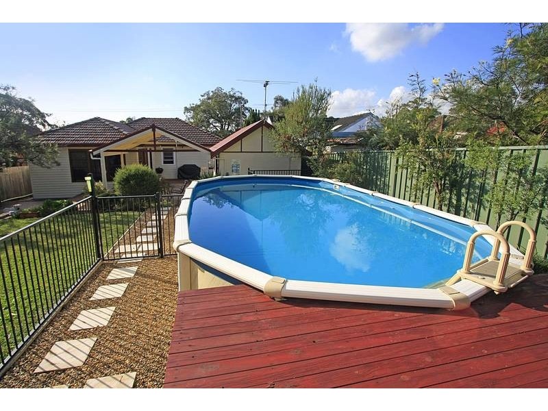 6 Fourth Avenue, Loftus NSW 2232