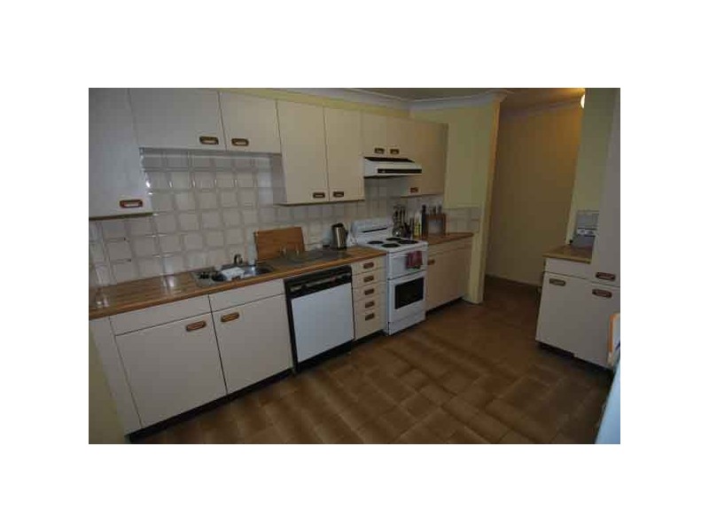 2/55 Glencoe Street, Sutherland NSW 2232