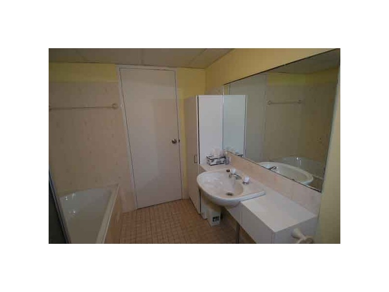 2/55 Glencoe Street, Sutherland NSW 2232