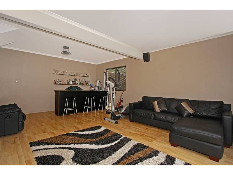 45 Gore Avenue, Kirrawee NSW 2232