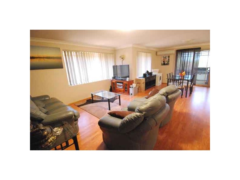 20/73-75 Flora Street, Kirrawee NSW 2232