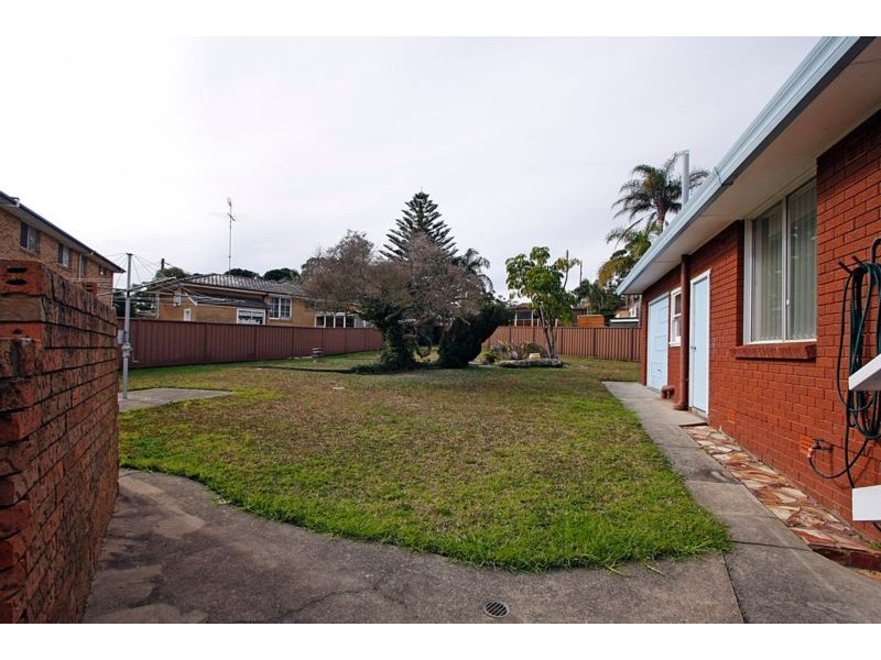 8 Cutler Road, Engadine NSW 2233