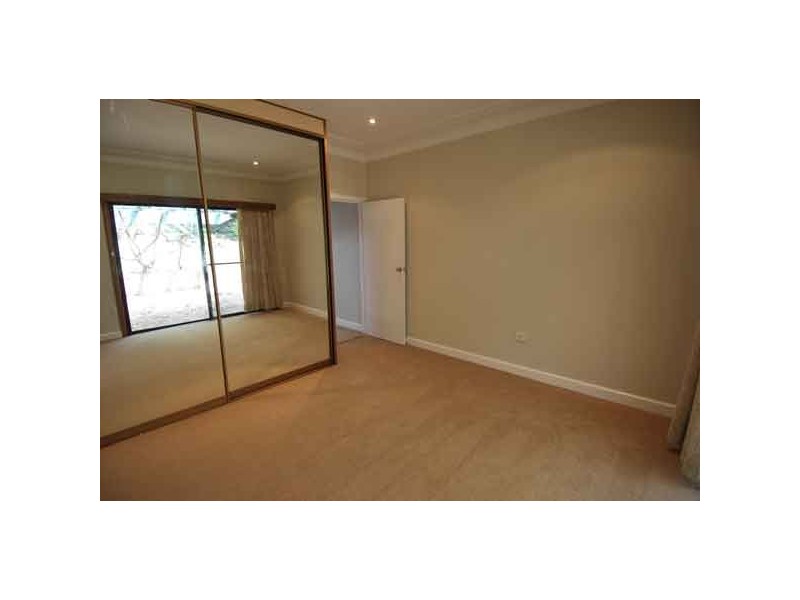 70 Queens Road, Connells Point NSW 2221