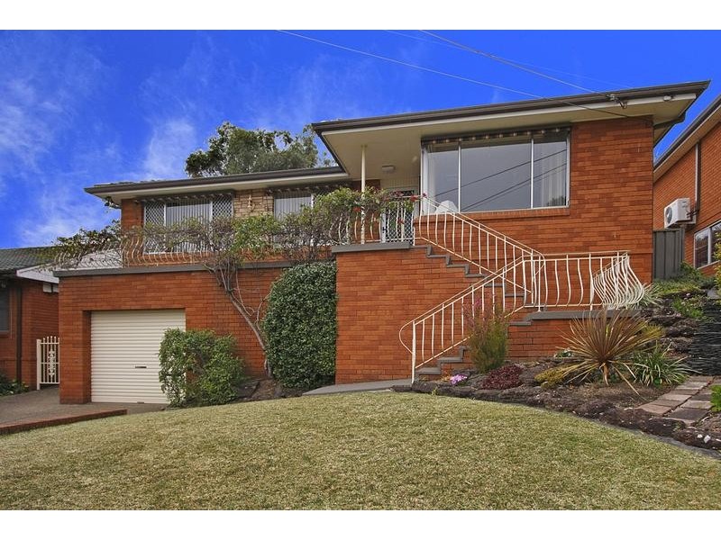 46 Oak Road, Kirrawee NSW 2232