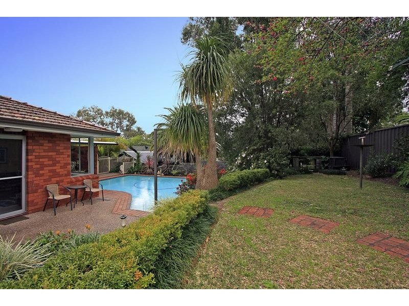 46 Oak Road, Kirrawee NSW 2232