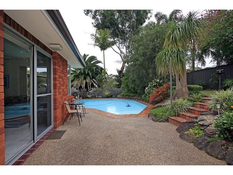 46 Oak Road, Kirrawee NSW 2232
