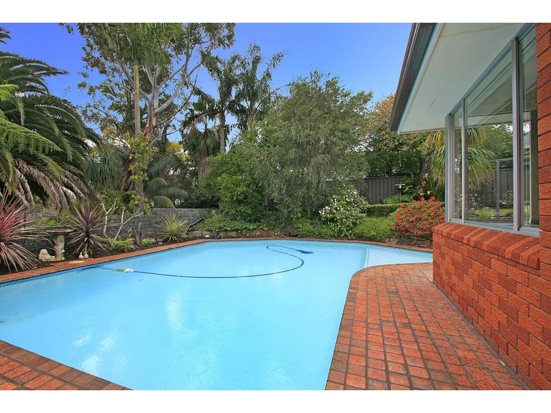 46 Oak Road, Kirrawee NSW 2232