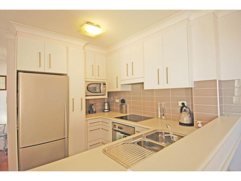 14/125 Oak Road, Kirrawee NSW 2232