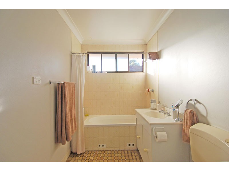 14/125 Oak Road, Kirrawee NSW 2232