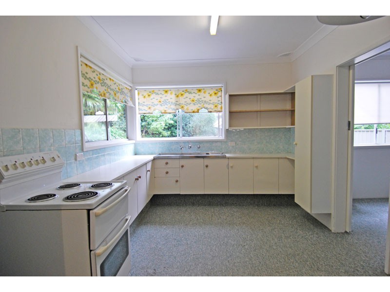Flat, 208 Prices Circuit, Woronora NSW 2232