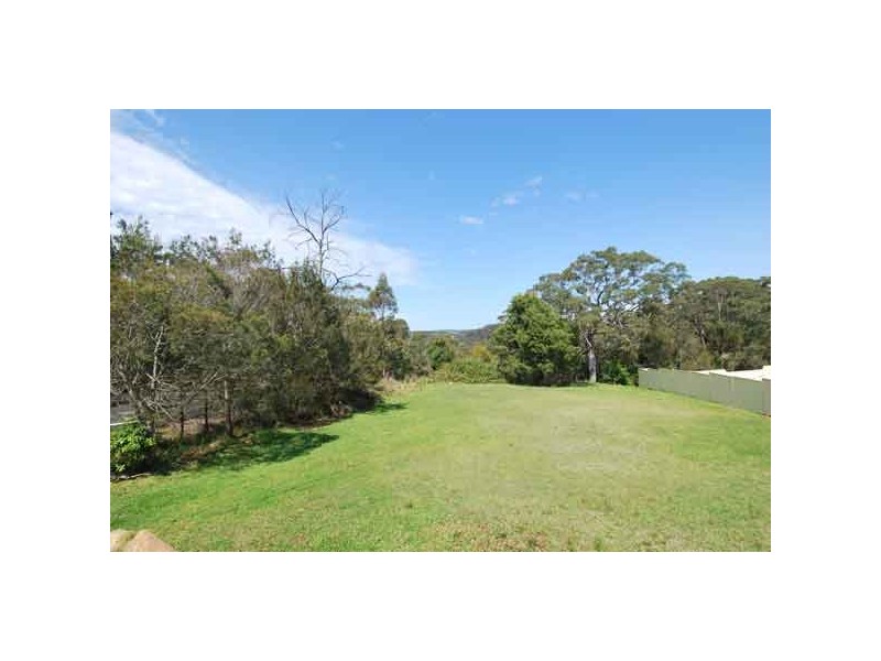 5 Sproule Road, Illawong NSW 2234