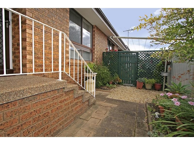 2/53 Kurrajong Street, Sutherland NSW 2232