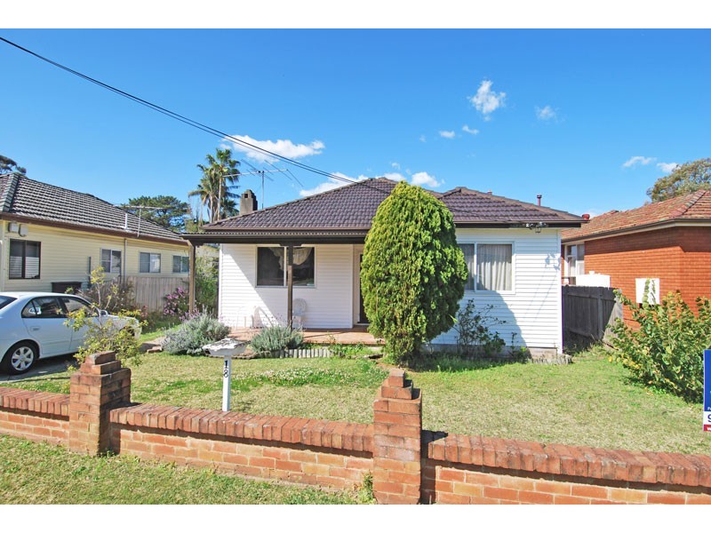 18 Edward Avenue, Miranda NSW 2228