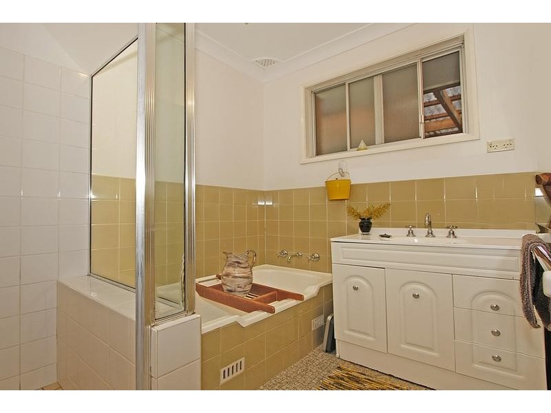29 Gore Avenue, Kirrawee NSW 2232