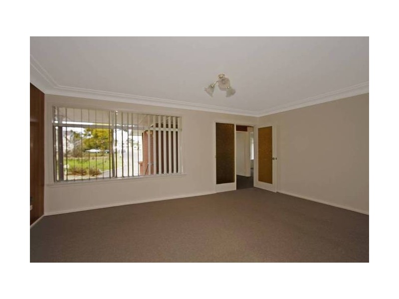 8 Cutler Road, Engadine NSW 2233