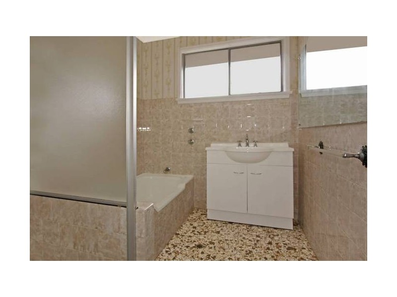 8 Cutler Road, Engadine NSW 2233