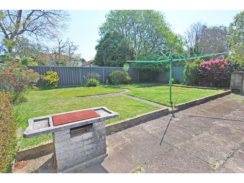 51 Wolger Street, Como NSW 2226