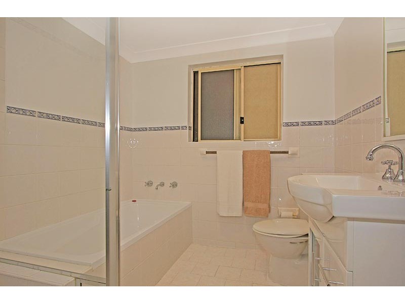 9/82 Toronto Parade, Sutherland NSW 2232