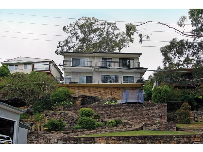 42 Central Avenue, Como NSW 2226