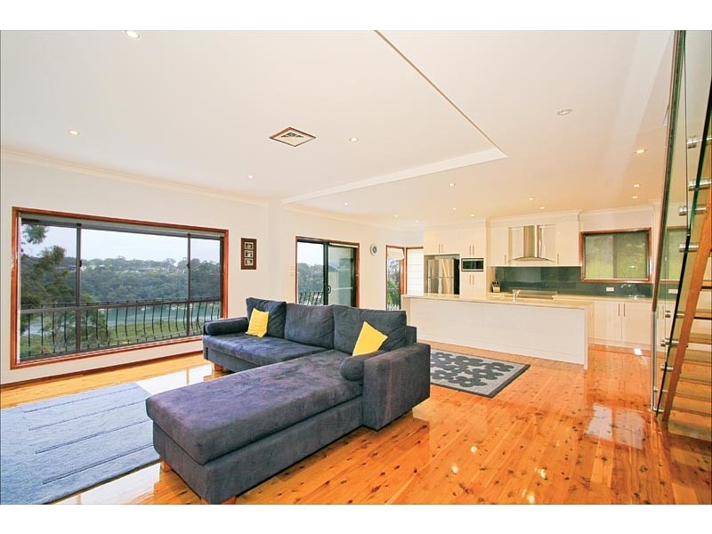 42 Central Avenue, Como NSW 2226