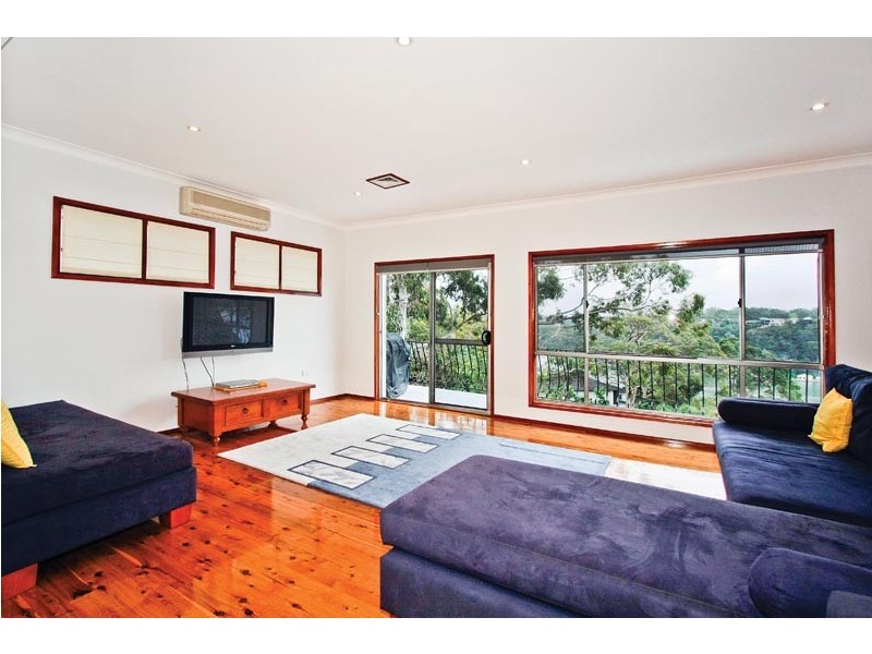 42 Central Avenue, Como NSW 2226