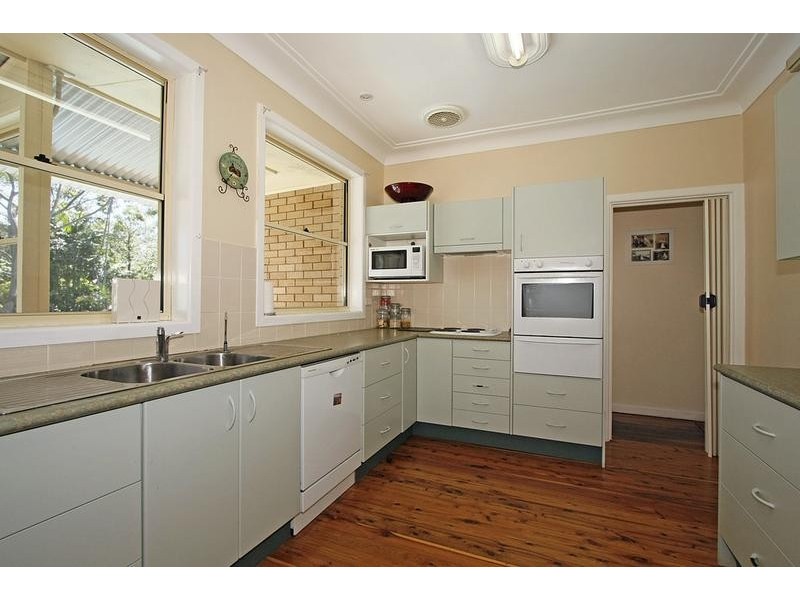 11 Honeysuckle Street, Jannali NSW 2226